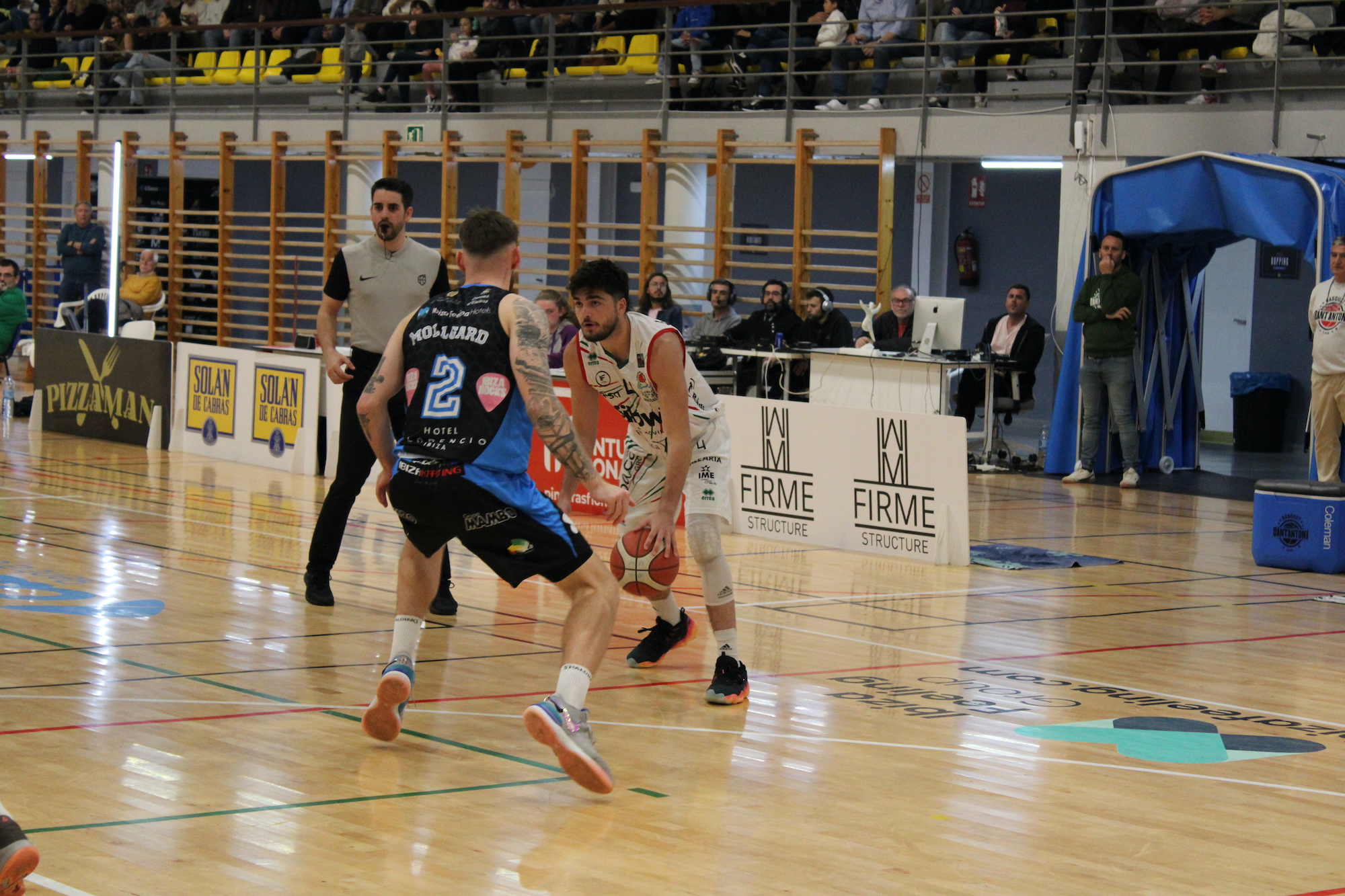 Javi Garca durante el partido en Sant Antoni